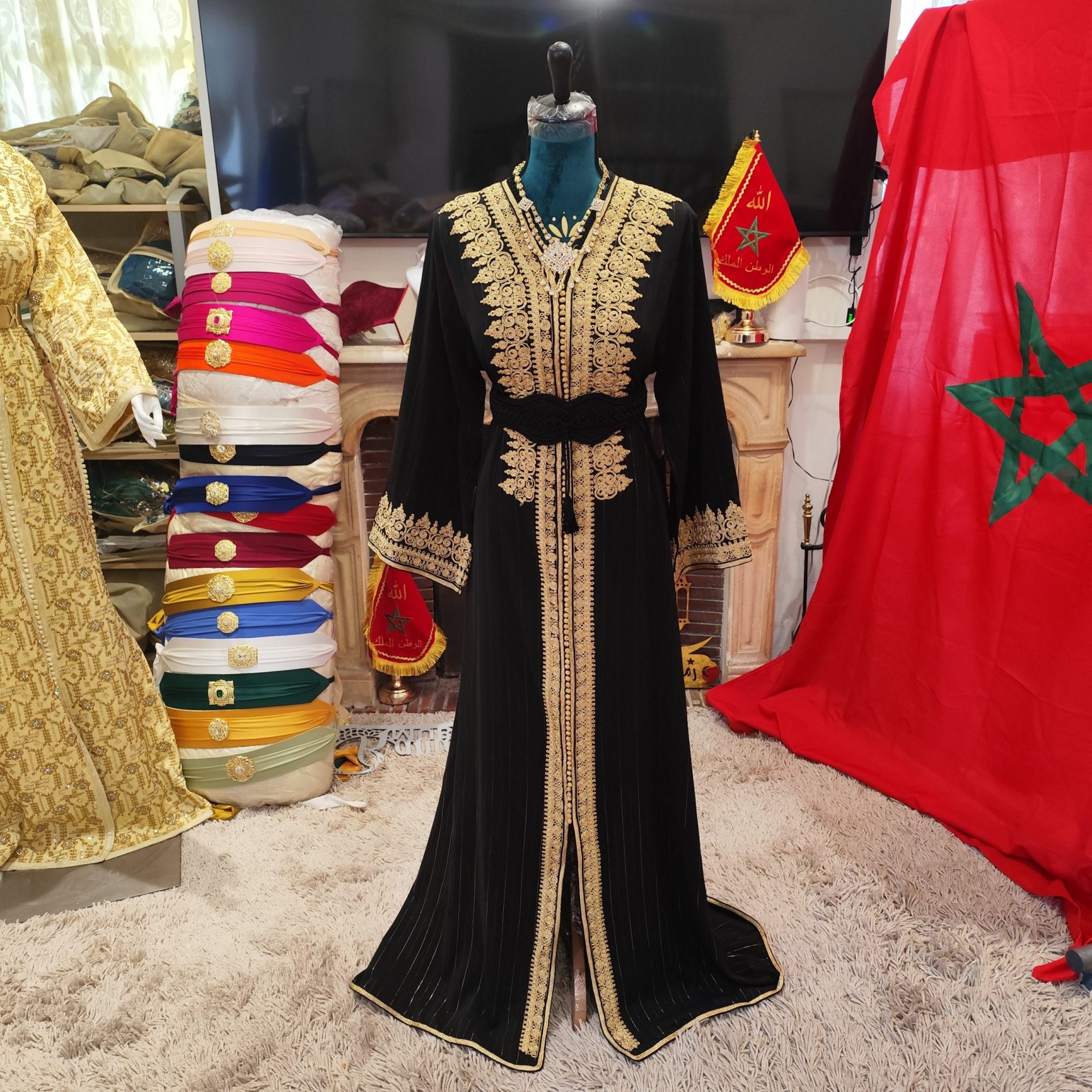 caftan marocain modèle d exposition – Image 9
