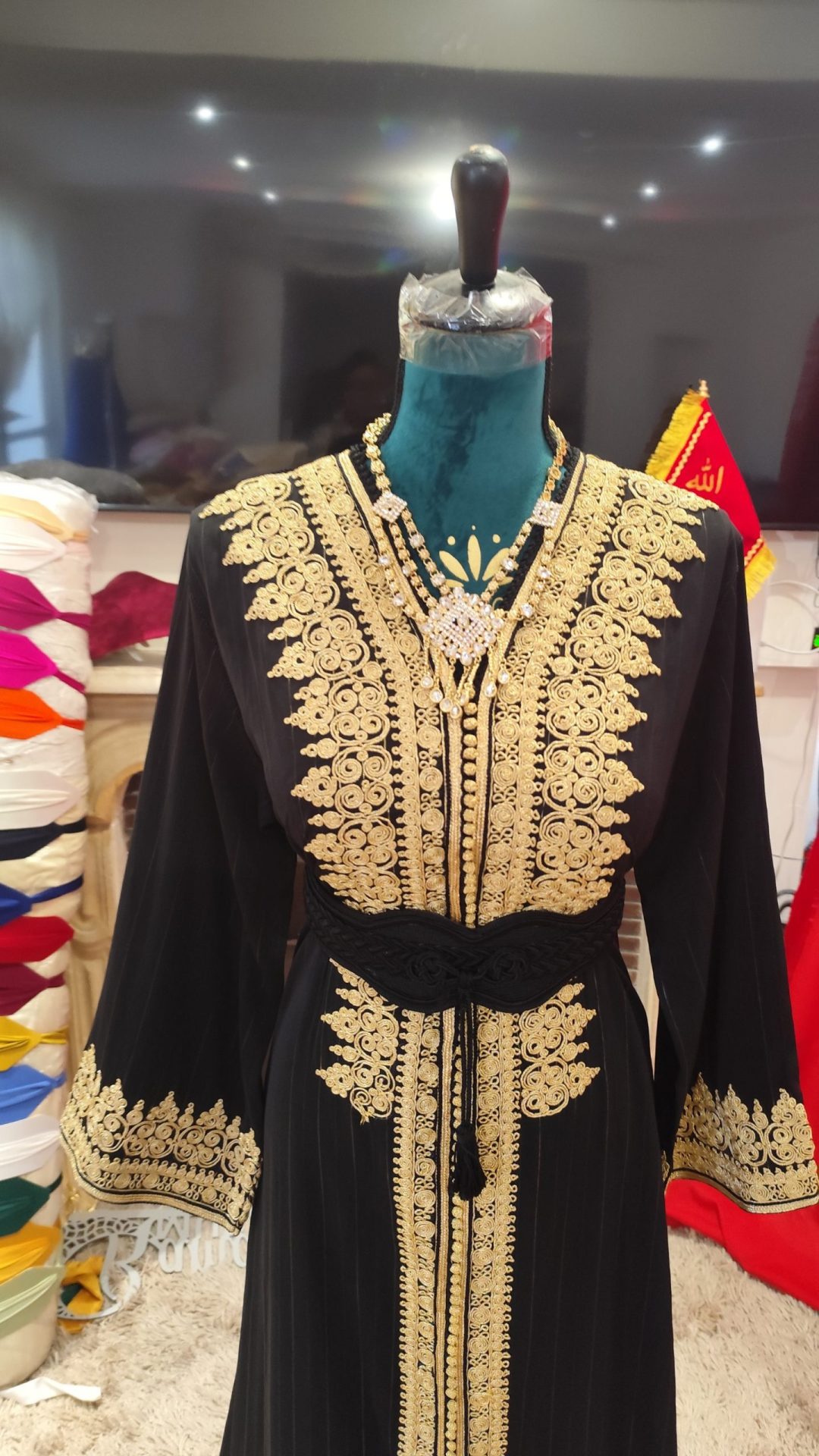 caftan marocain modèle d exposition – Image 11